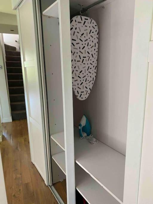 스톡포트 Contemporary Duplex - Private Patio & Parking 아파트 외부 사진